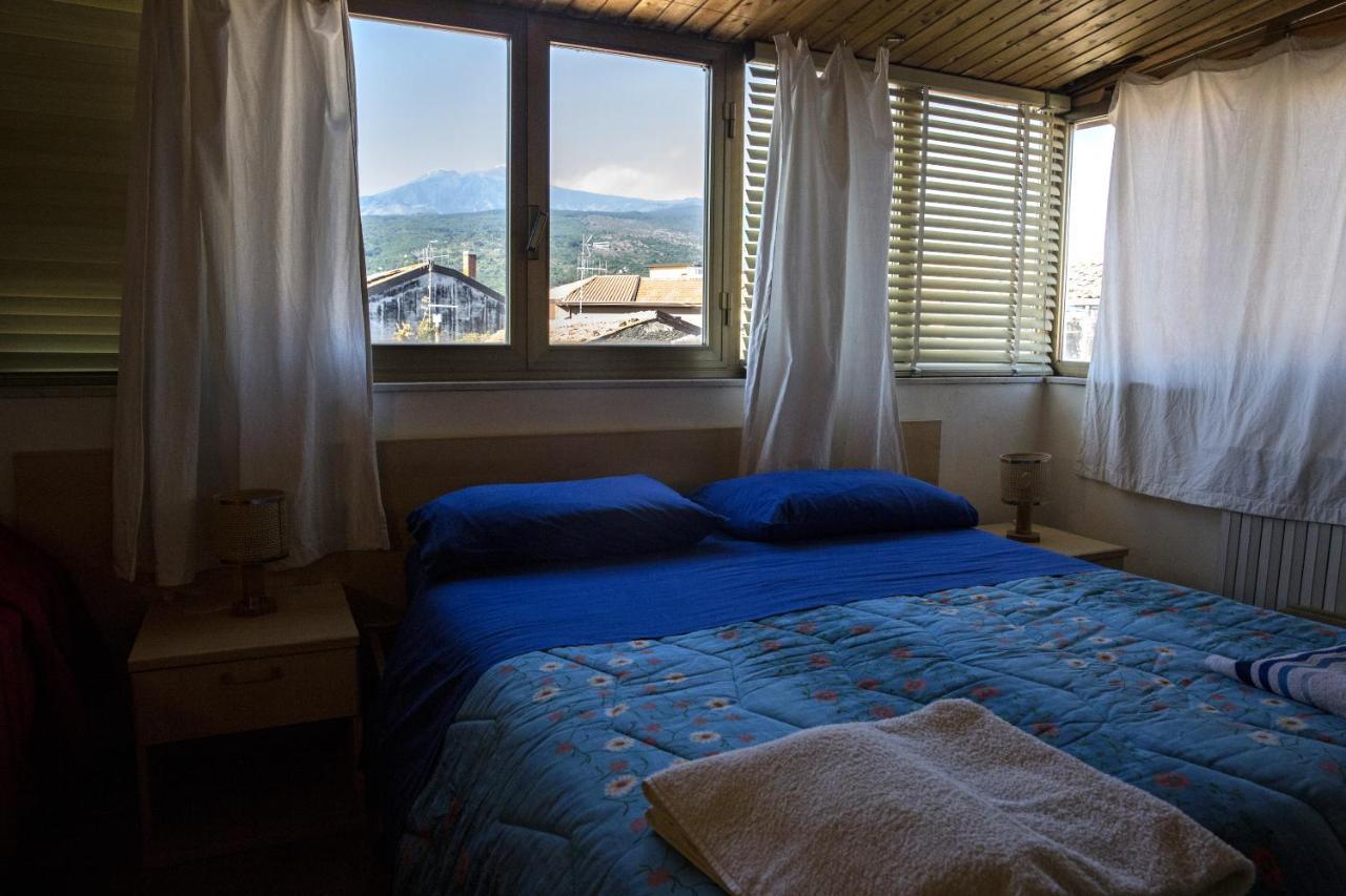 La Finestra Sull'Etna Villa Linguaglossa Værelse billede