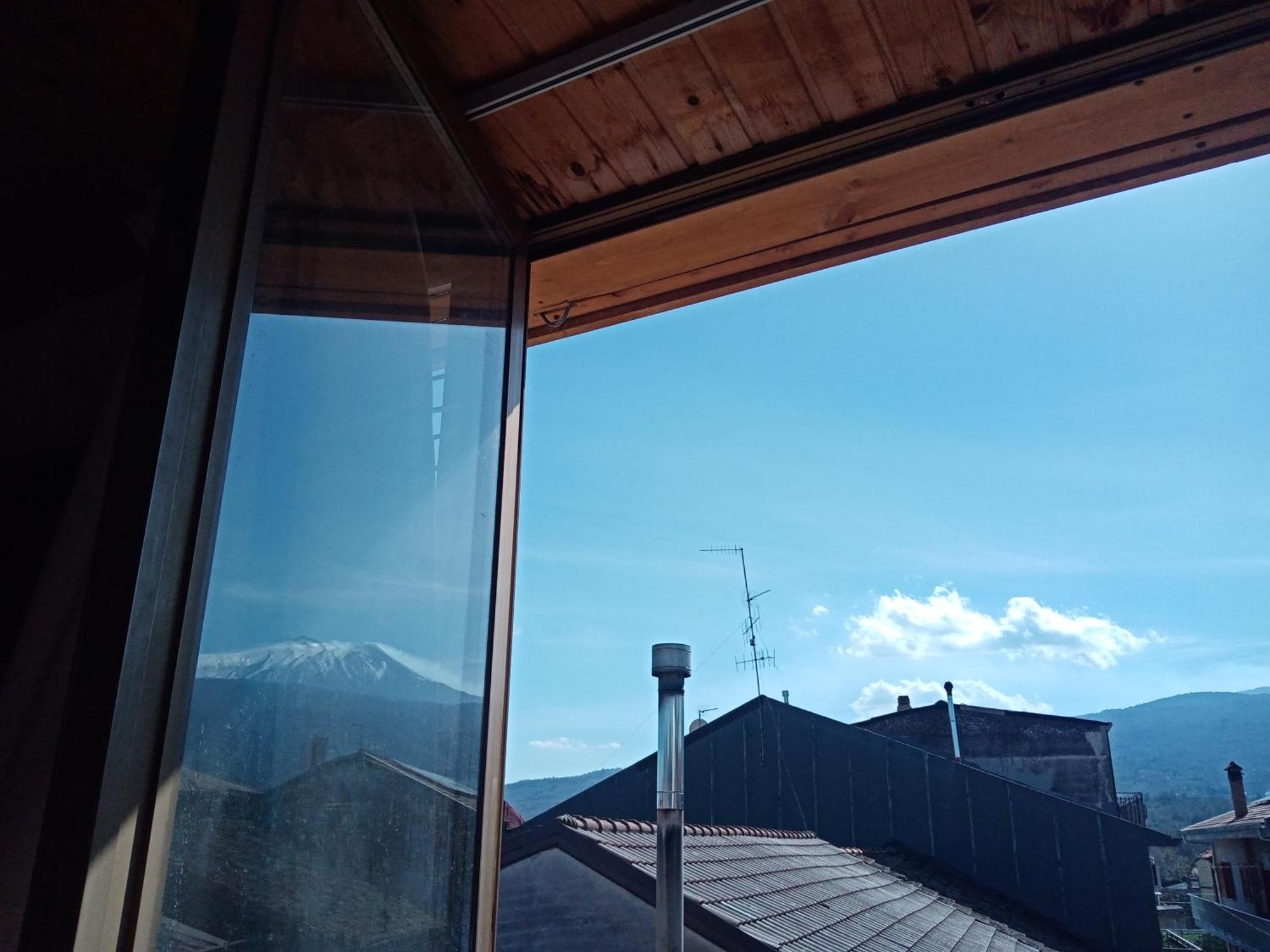 La Finestra Sull'Etna Villa Linguaglossa Eksteriør billede